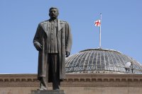 Решение о возвращение в Гори памятника Сталину будет принято 2 октября